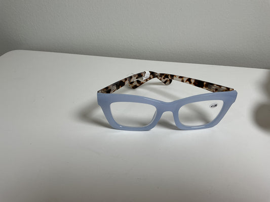 Readers (Mary Square) +1.00