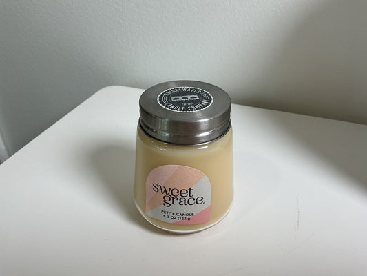 Sweet Grace candle (petite jar)